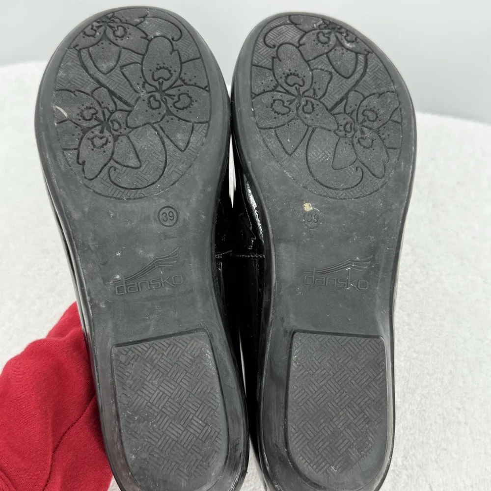 Dansko Olivia Black Patent Leather Shoes Women’s Size 39